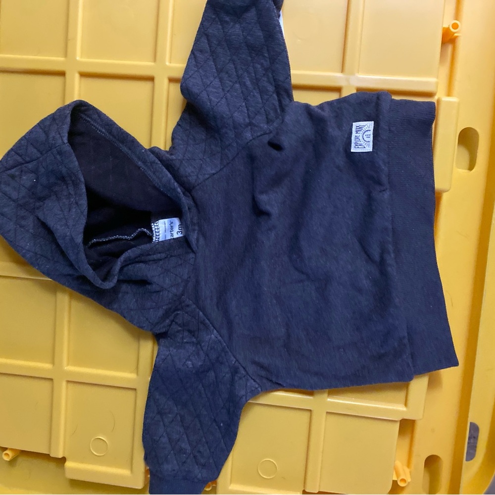 Old Navy Kids Quilted Hoodie in Dark Gray